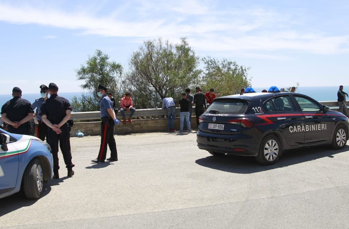 Fuga Di Migranti Anche Dal Centro Di Accoglienza Di Villaggio Mos