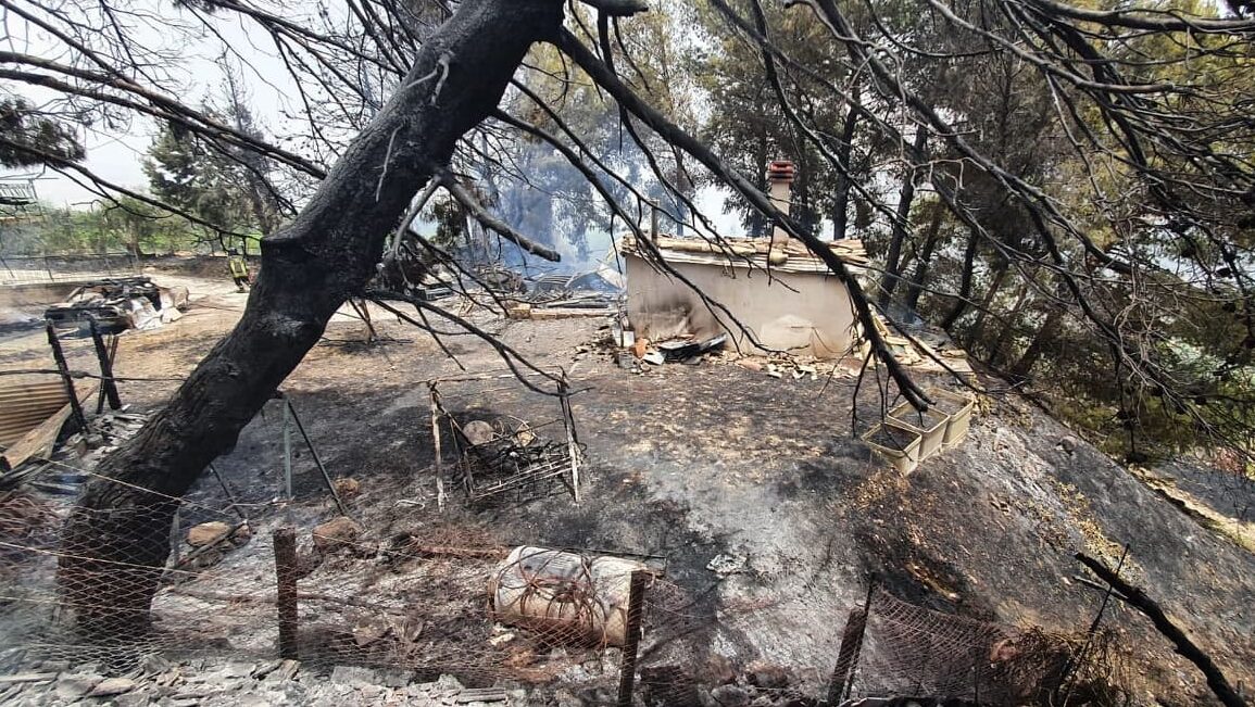 Tenta Di Spegnere L Incendio Muore Un Uomo Siciliatv Org