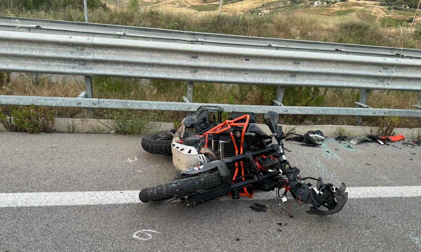 Incidente Stradale Lungo La Statale Giovane Gravemente Ferito In