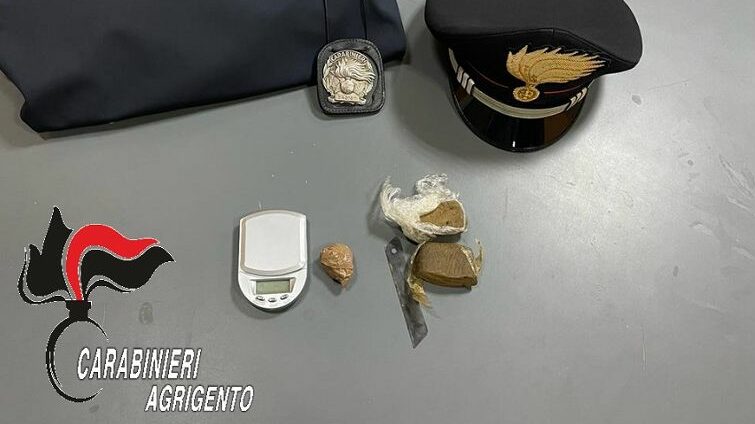 Trovato In Possesso Di Cocaina E Hashish: Arrestato Quarantenne ...